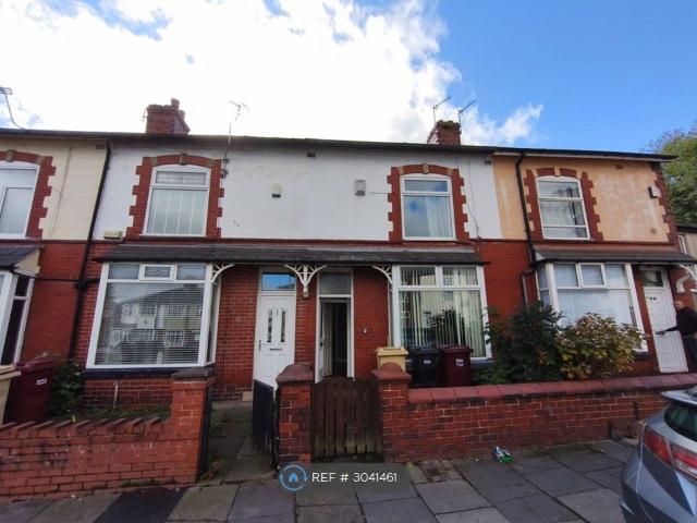 Plodder Lane, Bolton BL4, 2 bed terraced house to rent, £880 pcm | PrimeLocation