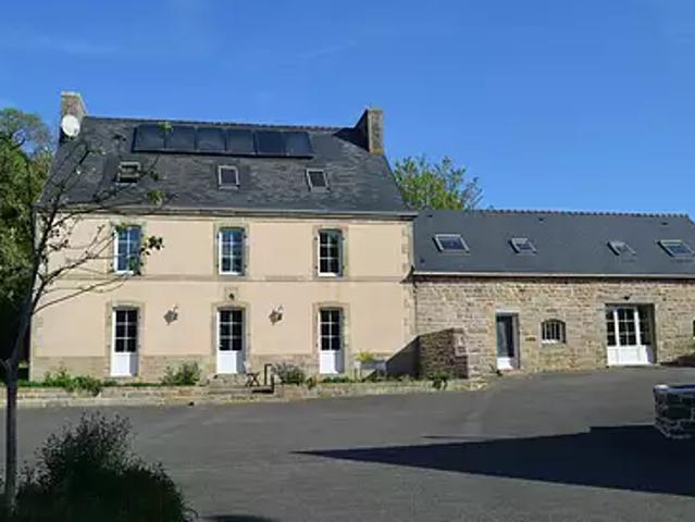 Plogonnec 29180 Achat / Vente maison 17 pièces t17 piscine terrasse