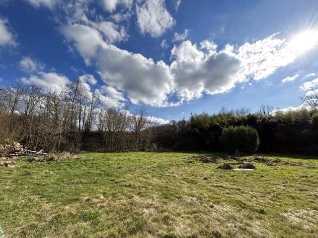 Plateau à aménager de 133m2 à Saint Jean de Soudain avec jar