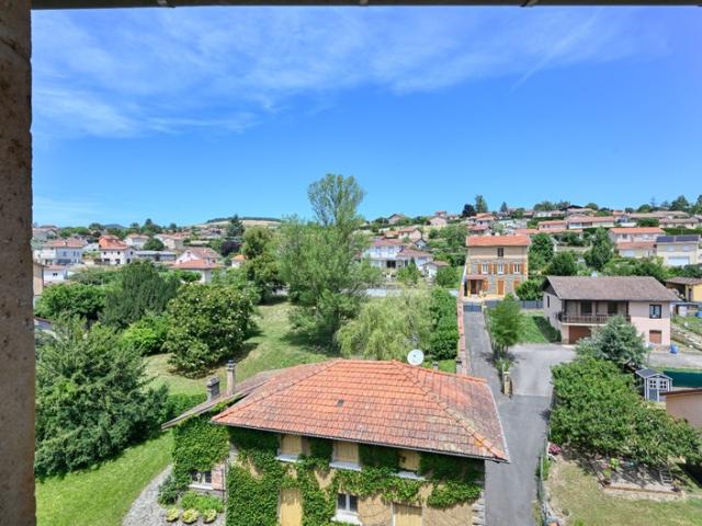 Plateau Combles à aménager VINDRY SUR TURDINE 69 180m² au sol
