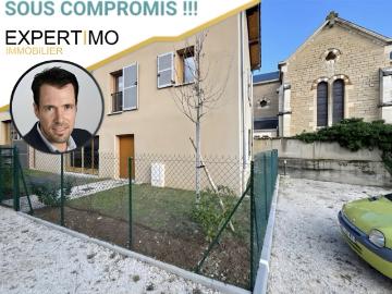 Plateau Duplex avec Jardin à Aménager Hyper Centre Village