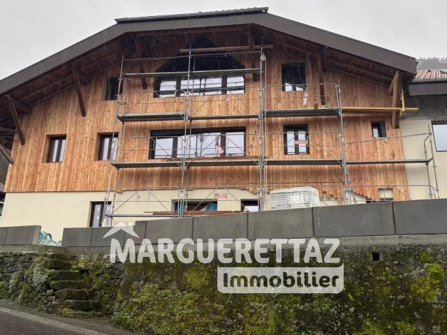 PLATEAU DE 135 M² FINI OU A AMENAGER