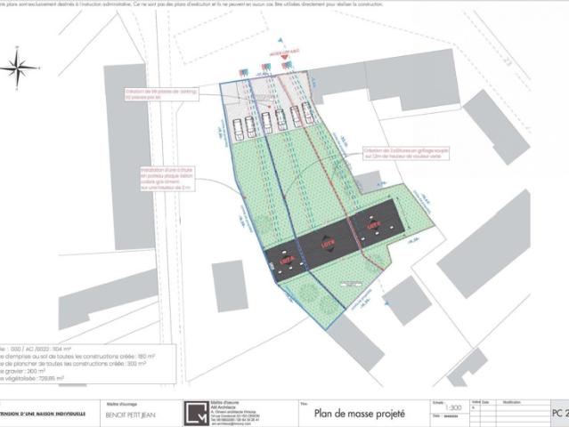 PLATEAU DIVISE EN 3 LOTS