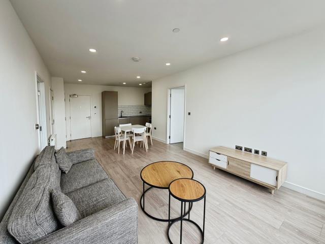 PLATFORM, Market Street, Bracknell, RG12 2 bed flat to rent £1,480 pcm £342 pw