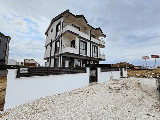 PLATİN GAYRİMENKULDEN DENİZ TARAFINDA 4+1 TRİPLEKS