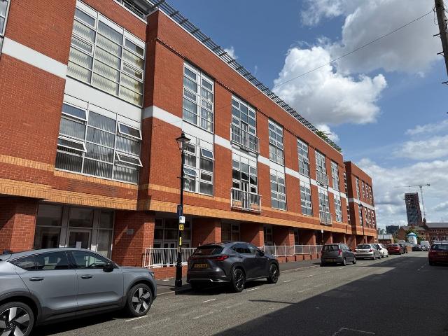 Platinum Apartments, Jewellery Quarter B18, 2 bed flat to rent, £1,150 pcm | PrimeLocation