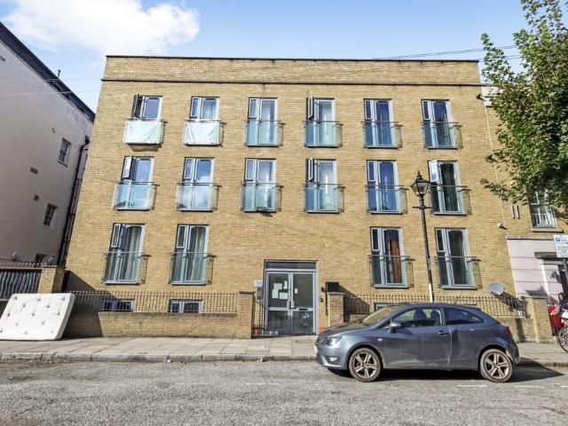 Platinum Court, Cephas Avenue. 1 bed flat to rent £1,600 pcm £369 pw