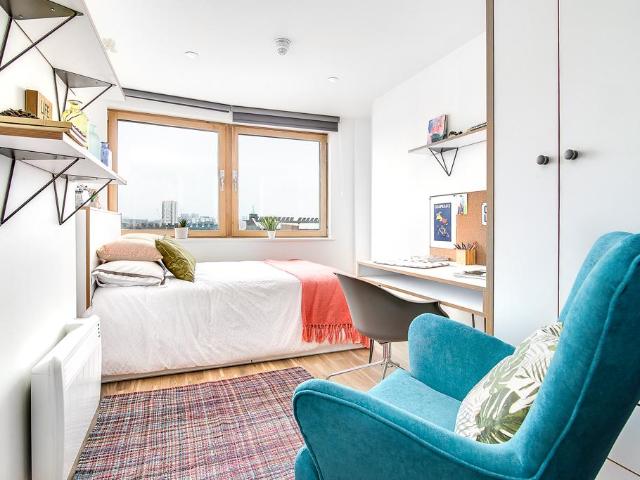 Platinum En Suite at New Orient. 1 bed private hall to rent £1,495 pcm £345 pw