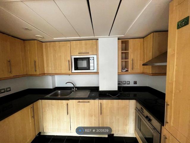Platinum House, Harrow HA1, 2 bed flat to rent, £2,100 pcm | PrimeLocation