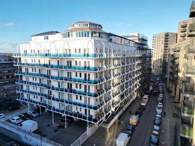 Platinum House, Lyon Road, Harrow, Middlesex HA1, 2 bed flat to rent, £1,900 pcm | PrimeLocation