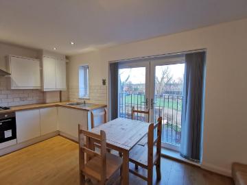 Platt Lane, Manchester, M14 4 bed apartment to rent £2,200 pcm £508 pw