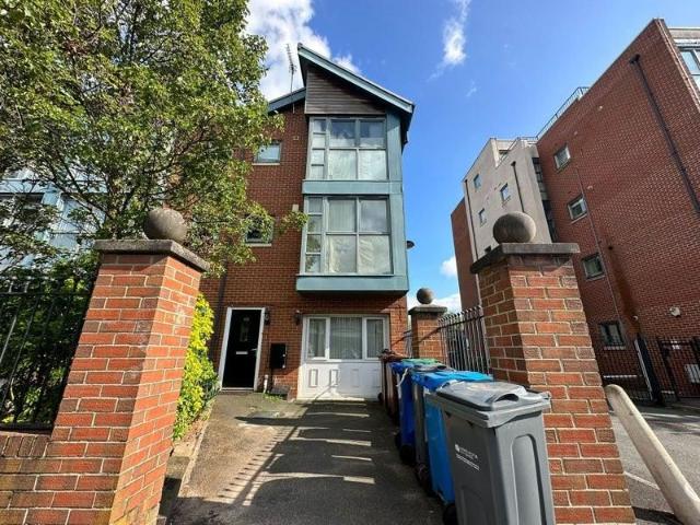 Platt Lane, Manchester M14, 4 bed end terrace house to rent, £2,250 pcm | PrimeLocation