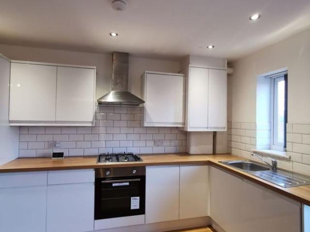Platt Lane, Fallowfield, Manchester M14, 4 bed property to rent, £2,200 pcm | PrimeLocation
