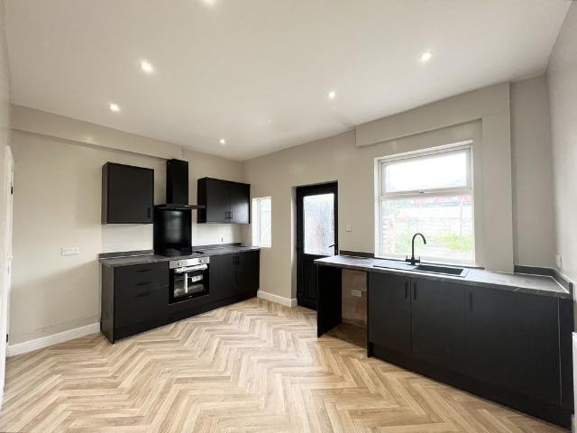 Platt Street, Leigh WN7, 2 bed terraced house to rent, £995 pcm | PrimeLocation