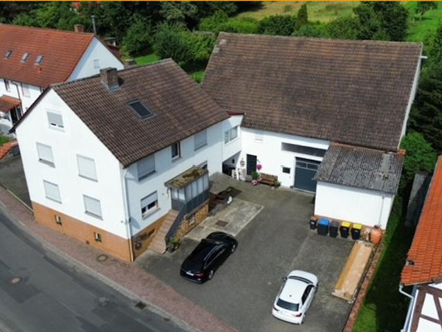 PLATZ, TERRASSE, GARTEN UND MEHR! KEINE KÄUFERPROVSION!