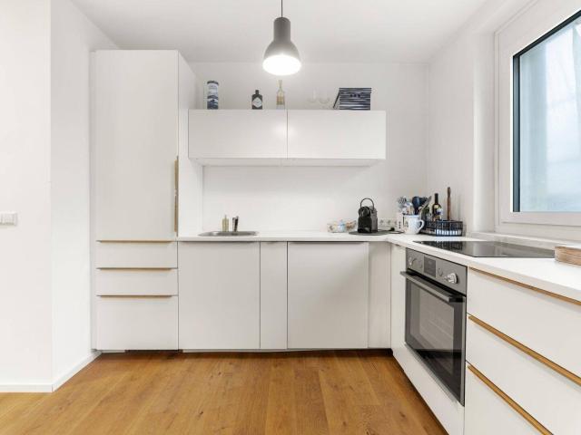 Platz zum Leben: Moderne 4 Zimmer Wohnung mit Balkon für Familien und Paare