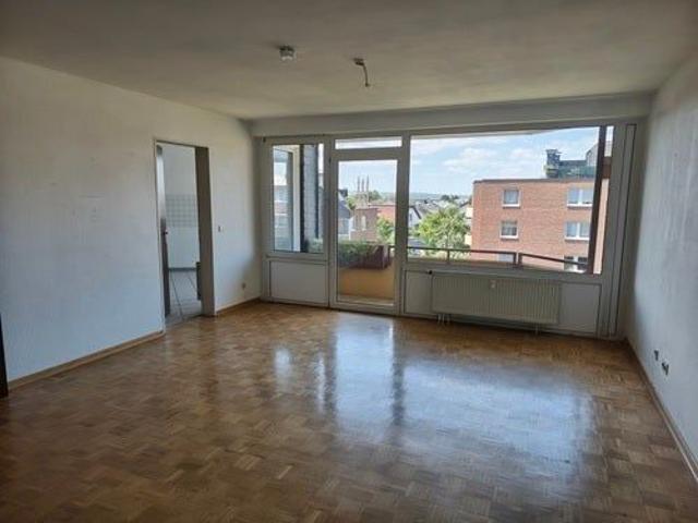 Platz für die Familie: 3 Zimmer Maisonette Wohnung mit Terrasse