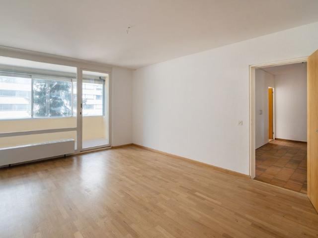Platz für die Familie – 5.5 Zimmer mit Balkon und Wintergarten auf 146m2