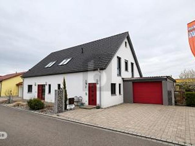 PLATZ FÜR DIE GANZE FAMILIE
