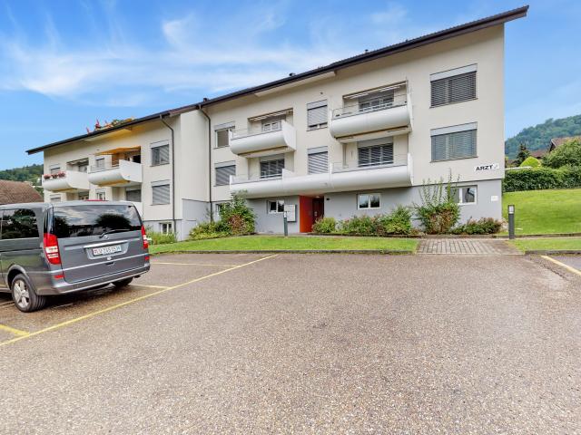 Platz für die ganze Familie frisch sanierte 5.5 Zimmer Dachwohnung