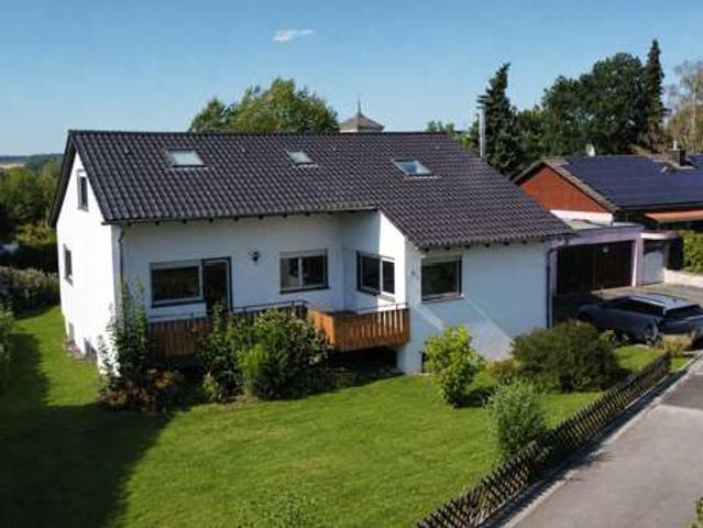 Platz für die ganze Familie! Haus mit großzügigem Garten