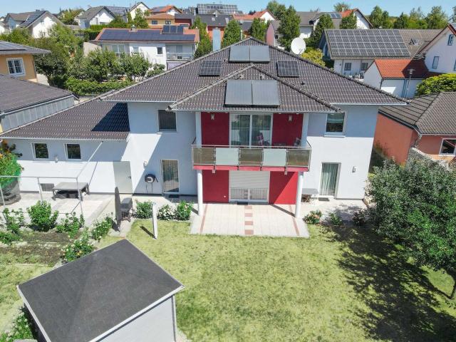 Platz ohne Ende: Komfortables Einfamilienhaus mit großer Einliegerwohnung!