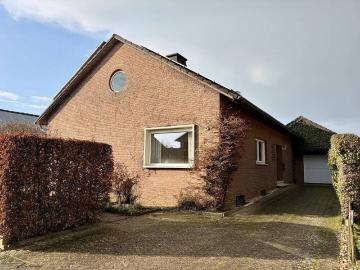Platz, Sonne, Gemütlichkeit Ihr neues Traumhaus wartet