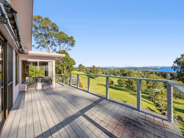 PLAY EVERYDAY FAIRWAY LIVING