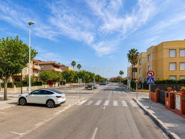 | PLAYA DE PUÇOL OPORTUNIDAD DE INVERSIÓN PISO ALQUILADO 223.000 € ☀️ Terraza de 28,50 m²