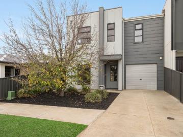 Torrens Title! Playground Adjacent, Two Storey Family Home
