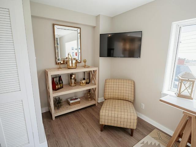 Plaza 209 Apartments 1 Bedroom Apartment for Rent at 209 Emanuel Cleaver Ii Blvd, Kansas City, MO 64112 Park Central research Park