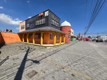 PLAZA COMERCIAL EN VENTA