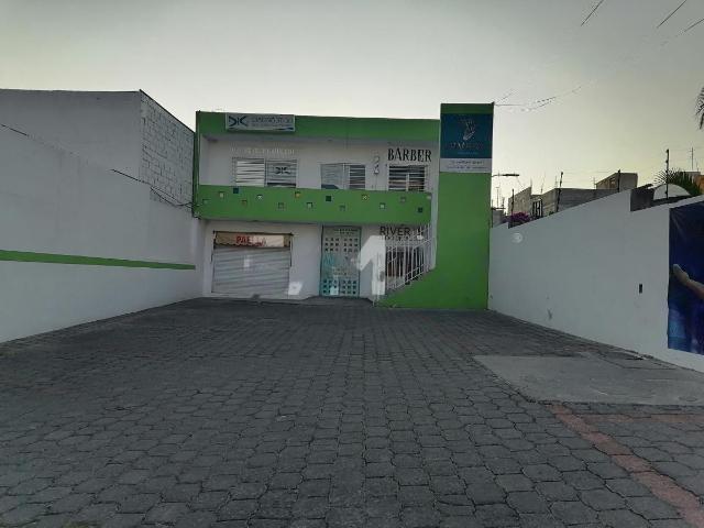 PLAZA COMERCIAL EN VENTA CAMINO REAL CORREGIDORA QUERETARO