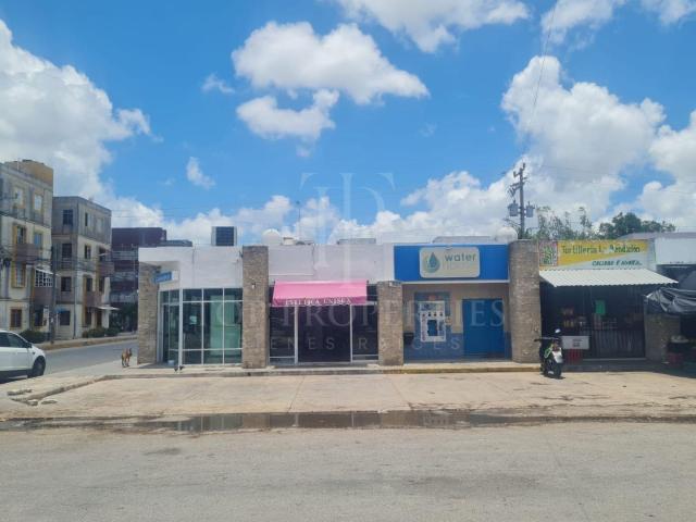 PLAZA COMERCIAL EN VENTA, BLVD. PARAISO MAYA, CALLE ARRECIFES, SM 107, CANCUN, Q.R