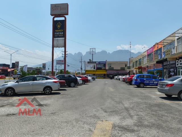 Plaza Comercial en Venta en Funcionamiento | Monterrey NL | Alta Rentabilidad