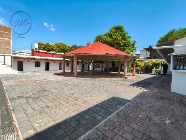 Plaza Comercial en Venta en Jojutla