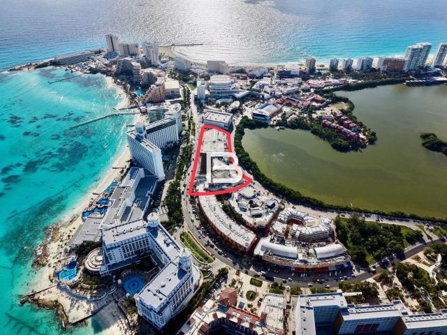 Plaza Comercial en Venta en la Zona Hotelera Canc?n