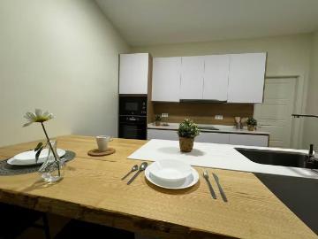 Embajadores, Palos de la Frontera, Madrid