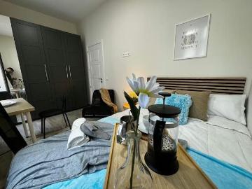 Embajadores, Palos de la Frontera, Madrid