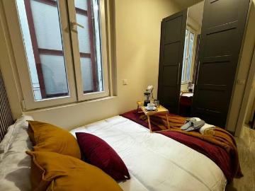 Embajadores, Palos de la Frontera, Madrid