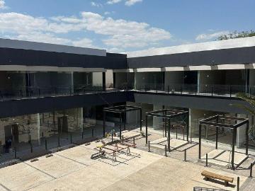 PLAZA M&V CENTER LOCALES EN RENTA COLINAS DEL RIO