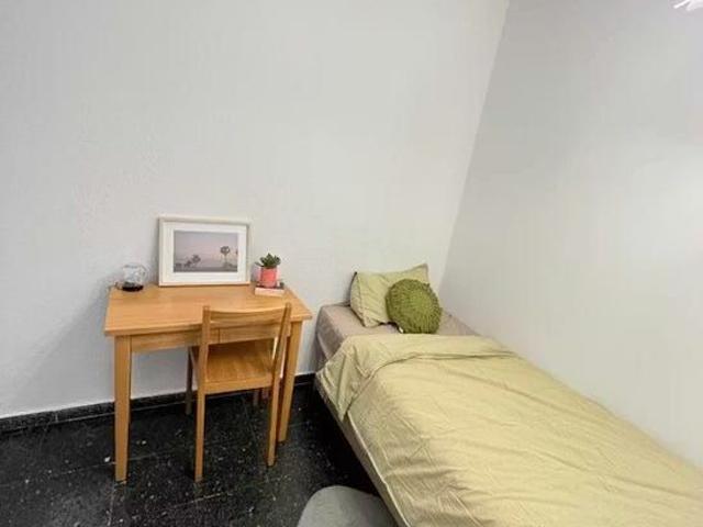 Plaza Profesor Tamarit Olmos, Valencia, Valencian Community 46010