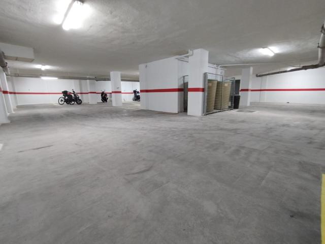 PLAZAS DE GARAJE PARA MOTO JUNTO PLAZA EUROPA
