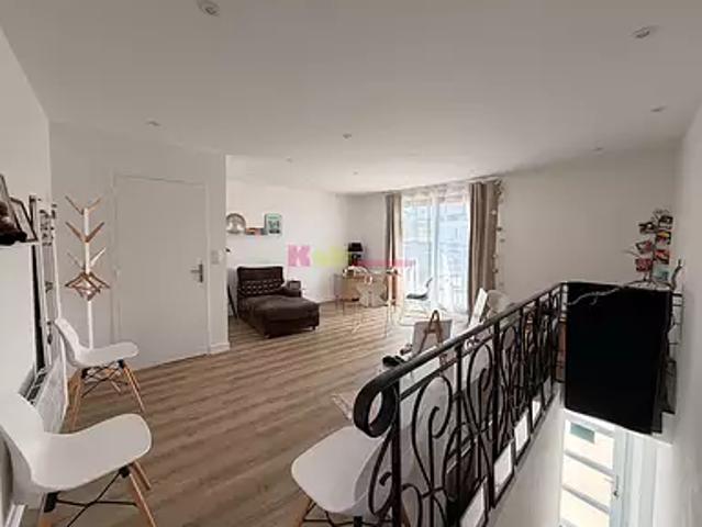 Plabennec 29860 Location appartement 1 pièce t1 au dernier étage