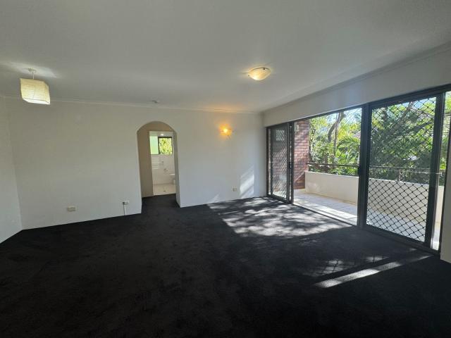 Place West: 3/14 Fortitude St, Auchenflower, QLD 4066