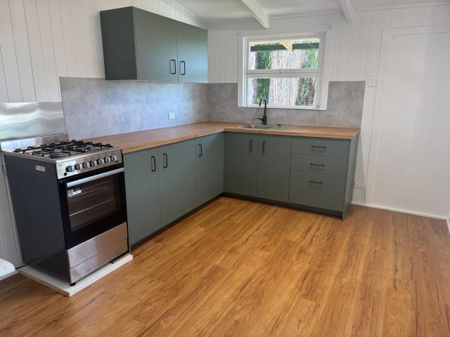 Place West: 3/169 Jubilee Terrace, Bardon, QLD 4065