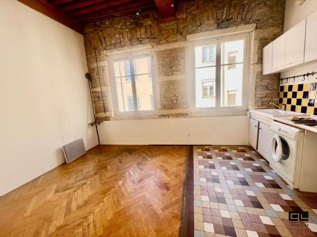 PLACE COLBERT 29M² UTILE 25.72m² carrez