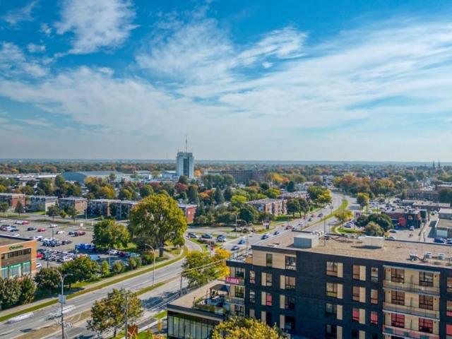 Place de l'Orme — 3 chambre s — à partir de 2100 CAD/mois