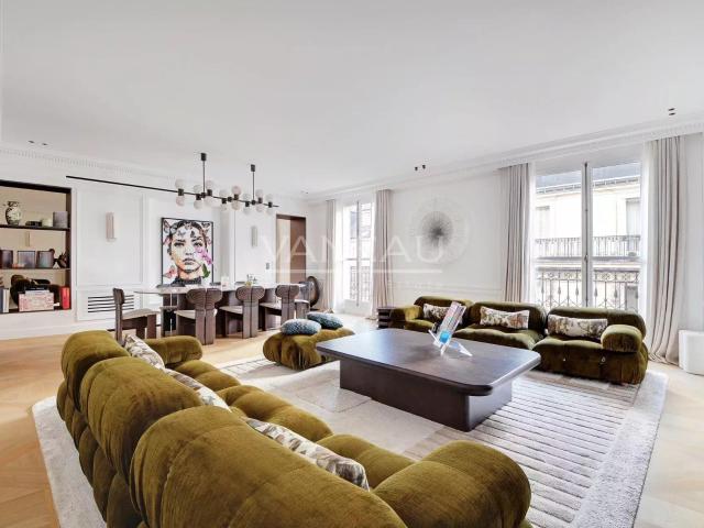 Place de Mexico Appartement rénové. 151m² Paris 16ème