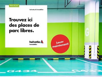 Place de parc moto extérieure